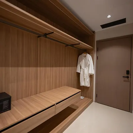 By Hotel 4*