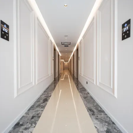 Hotel By Rinas