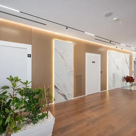 Hotel By 4*